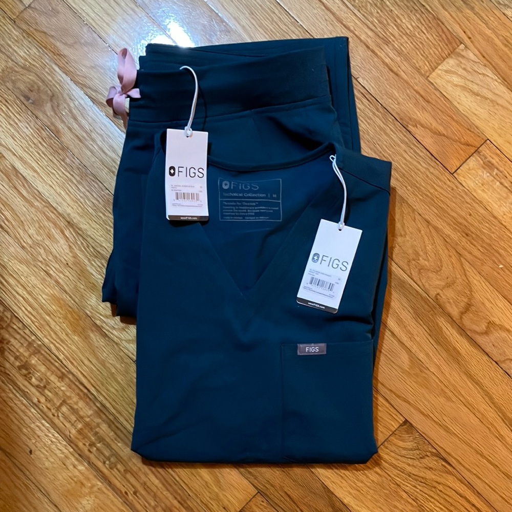 Figs scrub set size M never worn